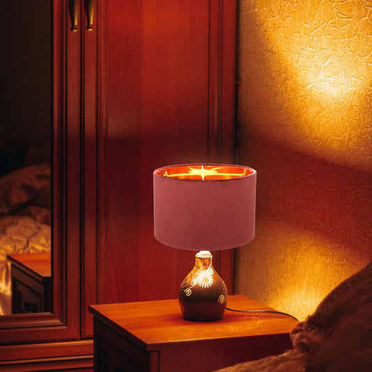 Abat-jour moderne en velours  rouge doux avec cadre en fer, housse décorative pour lampe de chevet - Décoration intérieure