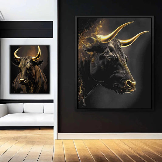 Affiche murale artistique d’un taureau noir et doré au style rétro, imprimée sur toile sans cadre, accrochée dans un salon moderne et élégant - Décoration intérieure 