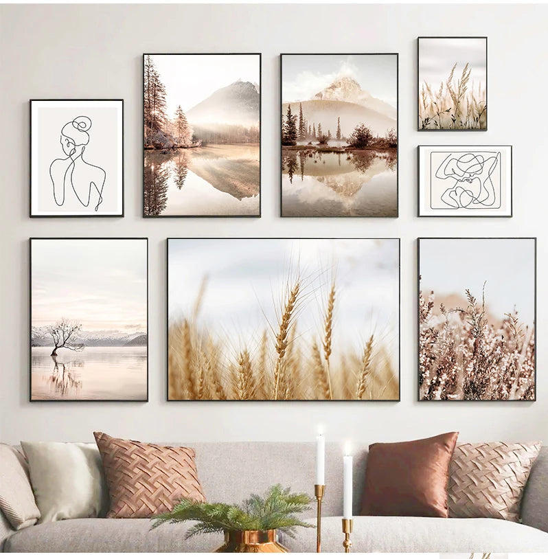 Affiche murale paysage nordique moderne imprimée sur toile sans cadre, suspendue dans un salon lumineux au style épuré - Décoration intérieure