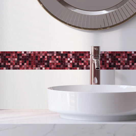 Autocollant bordure mosaïque marocaine 10×200 cm posé le long d’une plinthe de cuisine aux tons chaleureux - Décoration intérieure