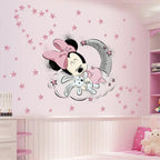 Autocollants muraux 3D Mickey et Minnie style princesse posés sur mur de chambre d’enfant, décoration joyeuse et magique -Décoration intérieure
