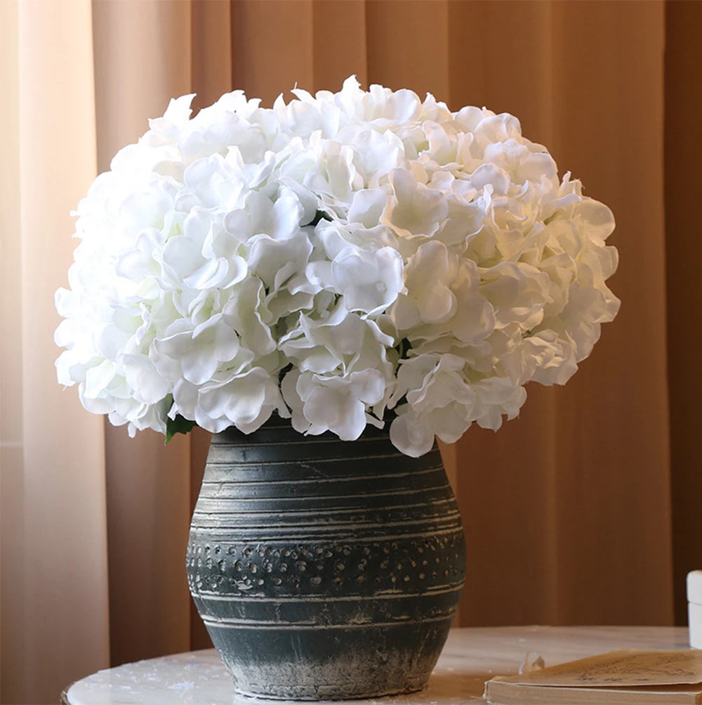 Bouquet d’hortensias artificiels en soie de 58 cm pour mariage, fête ou décoration intérieure élégante