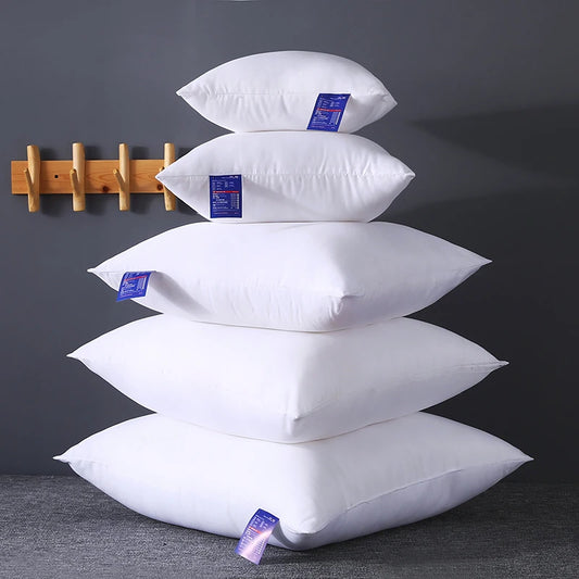 Coussin décoratif blanc avec rembourrage, doux et élégant – disponible en plusieurs tailles pour canapé, bureau, voiture ou salon - Décoration intérieure