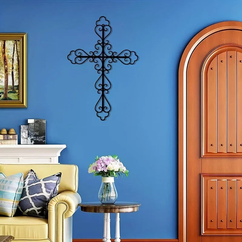 Croix murale en métal pour décoration intérieure élégante. Décoration Intérieure