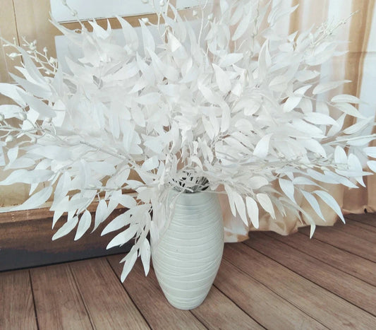 Fleur artificielle blanche avec feuilles de saule et herbe verte dans vase , en soie, pour décoration de mariage, vase ou intérieur élégant