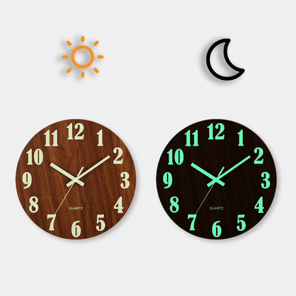 Horloge murale en bois de 12 pouces avec veilleuse douce, suspendue dans une chambre de style nordique, offrant une ambiance silencieuse et apaisante - Décoration intérieure