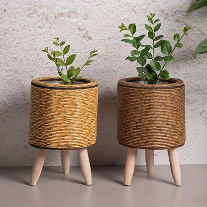 Jardinière en rotin avec pieds en bois style rustique pour décoration intérieure