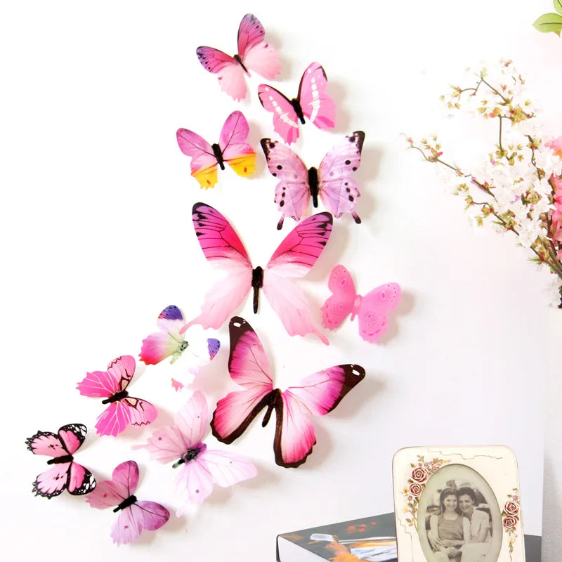Lot de 12 autocollants muraux papillons en PVC posés sur mur de salon, déco 3D légère et festive idéale en cadeau de Nouvel An - Décoration intérieure