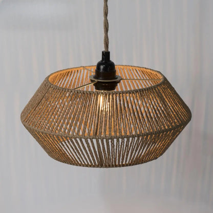 Lustre en corde de papier tissée à la main, abat-jour artisanal suspendu pour éclairage d’ambiance dans restaurant, balcon ou hôtel - Décoration intérieure