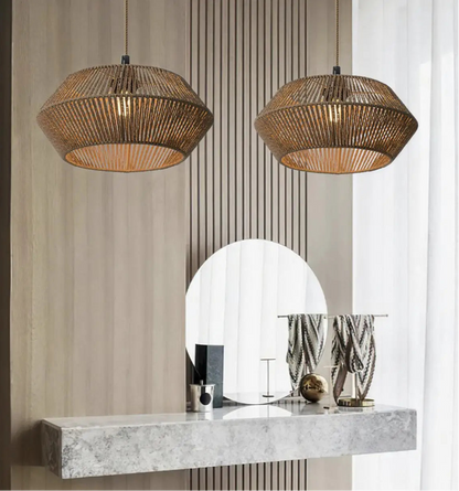 Lustre en corde de papier tissée à la main, abat-jour artisanal suspendu pour éclairage d’ambiance dans restaurant, salon ou hôtel - Décoration intérieure