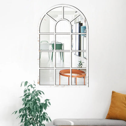 Miroir mural en forme d’arche installé dans une entrée moderne, reflétant la lumière et ajoutant une touche élégante façon fenêtre - Décoration intérieure