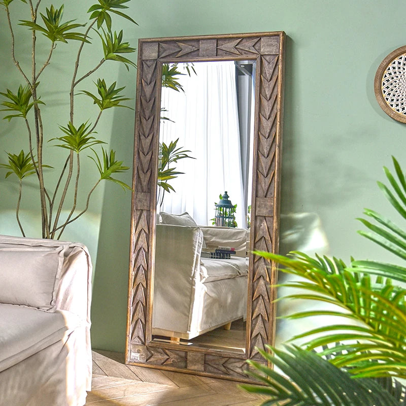 Miroir mural vintage avec cadre luxueux de style européen, parfait pour une décoration féminine élégante - Décoration intérieure