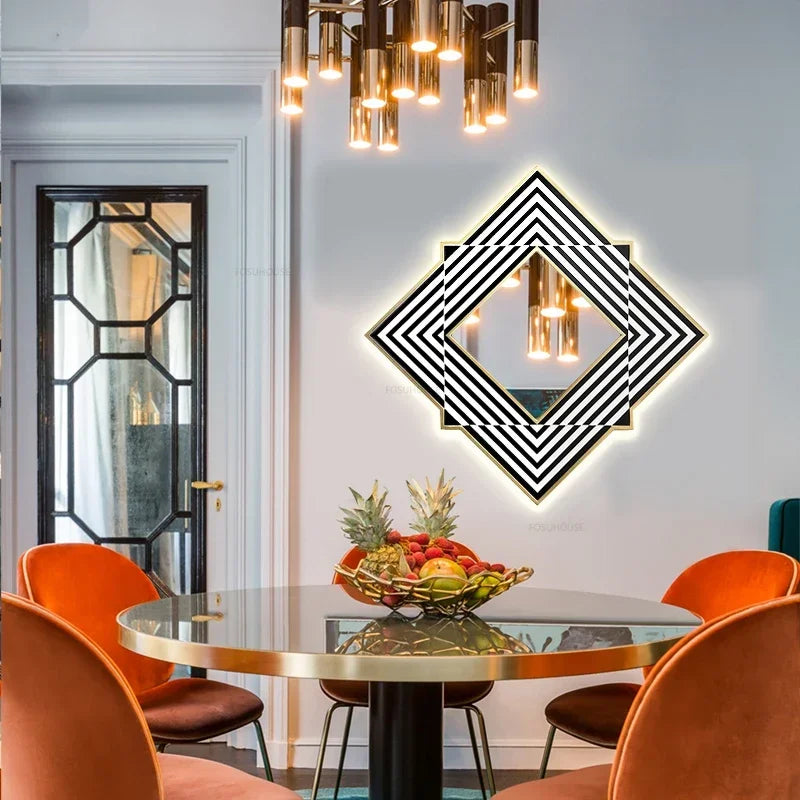 Miroirs décoratifs créatifs suspendus au mur d’une entrée moderne, formes irrégulières reflétant la lumière dans une ambiance élégante et accueillante - Décoration intérieure