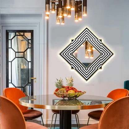 Miroirs décoratifs créatifs suspendus au mur d’une entrée moderne, formes irrégulières reflétant la lumière dans une ambiance élégante et accueillante - Décoration intérieure