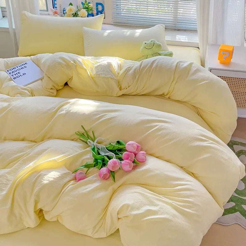 Parure de lit 4 pièces en coton, drap, housse de couette et taies, literie douce et solide pour chambre couple élégante. Décoration intérieure