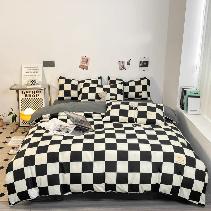 Parure de lit à carreaux noir et blanc avec housse en treillis doux et deux taies assorties. Décoration Intérieure.