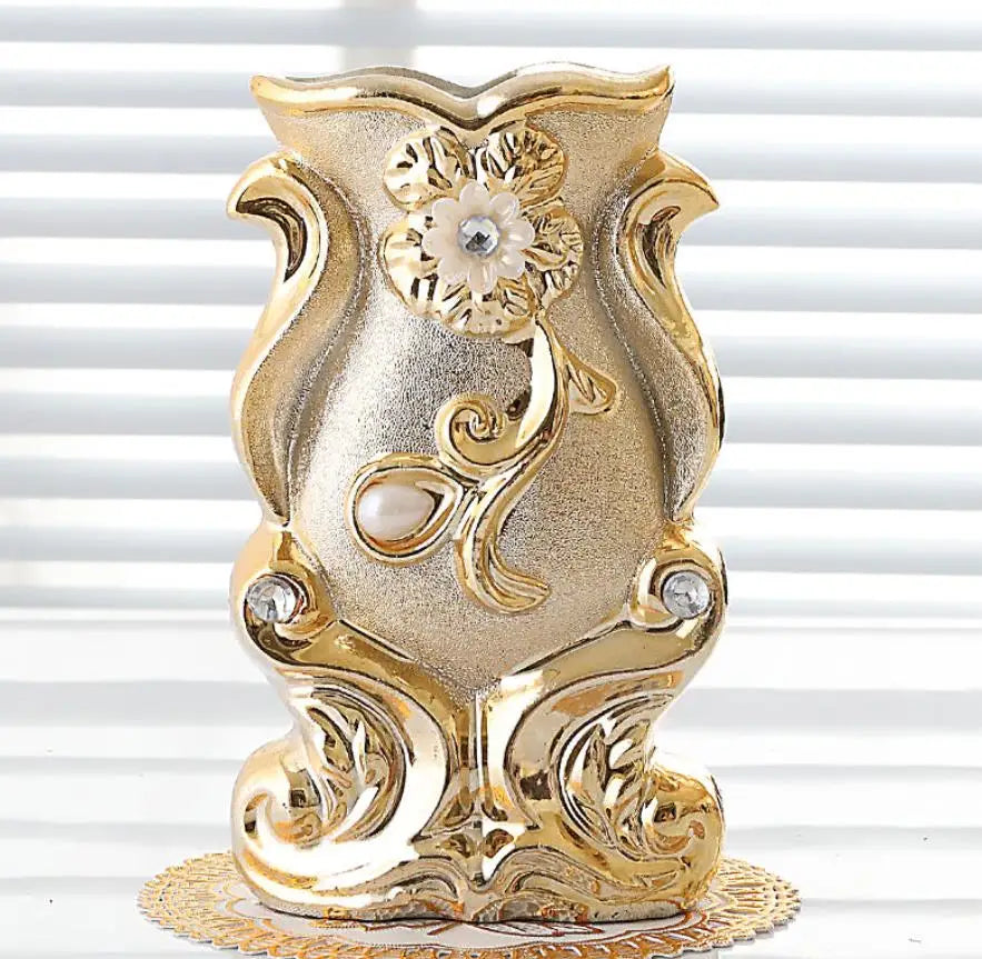 Vase en Porcelaine Givrée Dorée