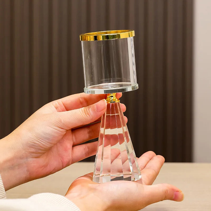 Deux Chandeliers Coniques