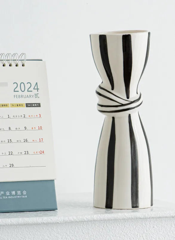 Vase en Céramique à Double Anse