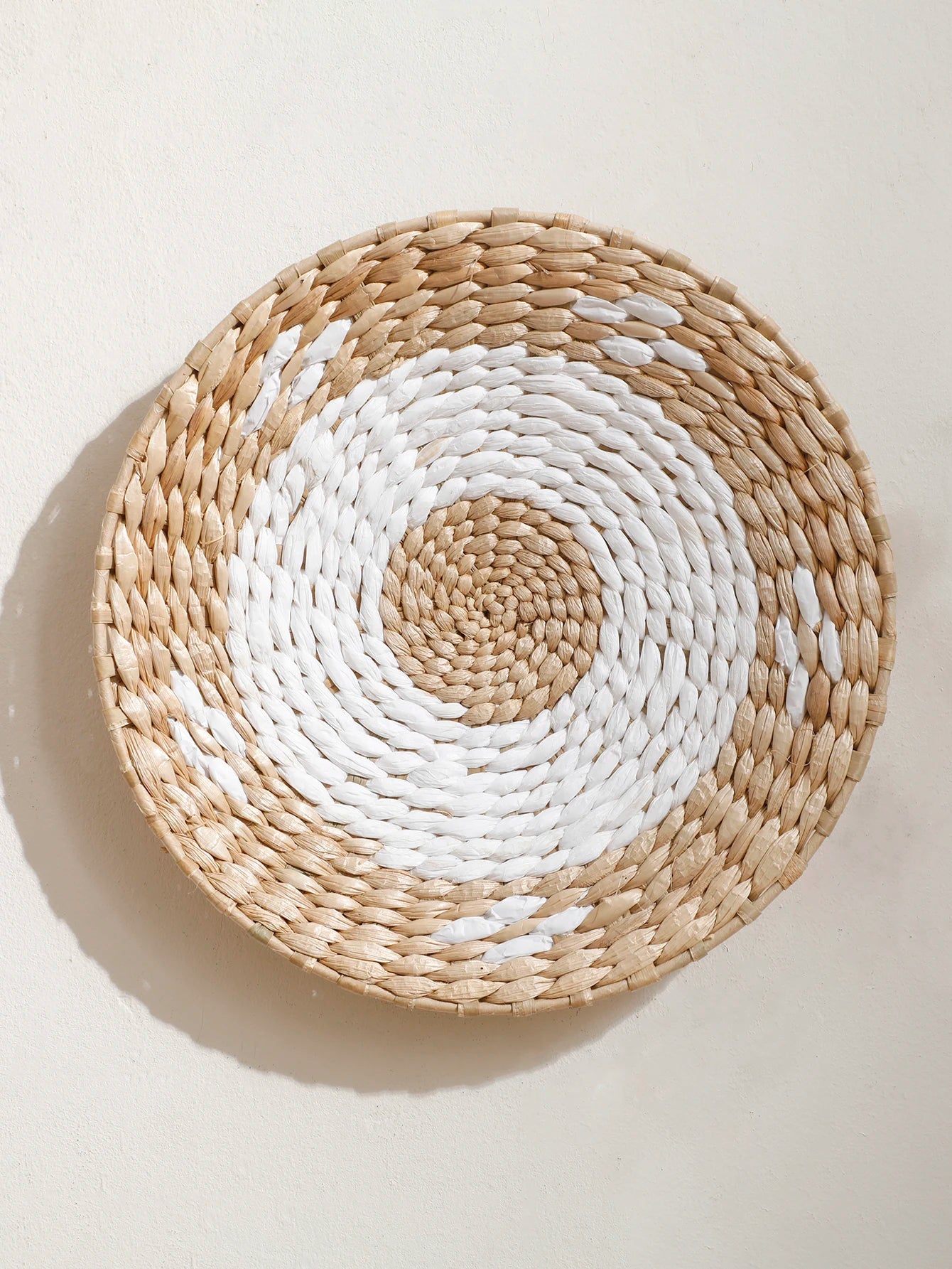 Panier mural en jonc de mer fait main
