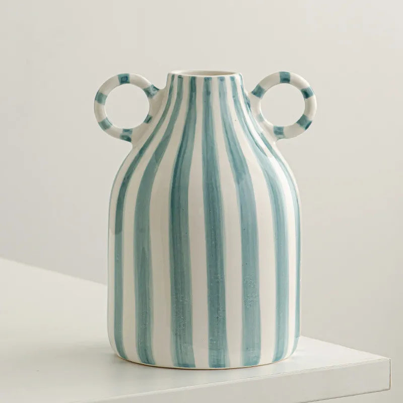 Vase en Céramique à Double Anse