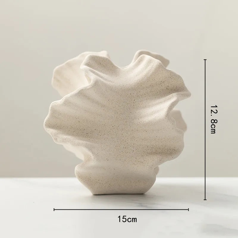 Vase en Céramique motifs pétale ondulé