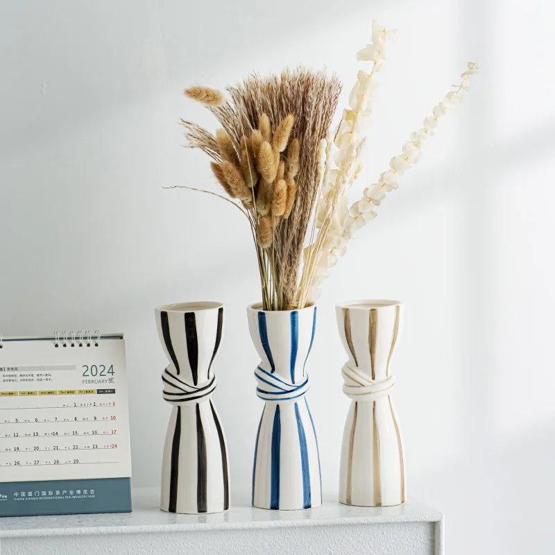 Vase en Céramique à Double Anse
