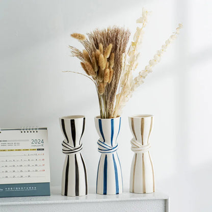 Vase en Céramique à Double Anse