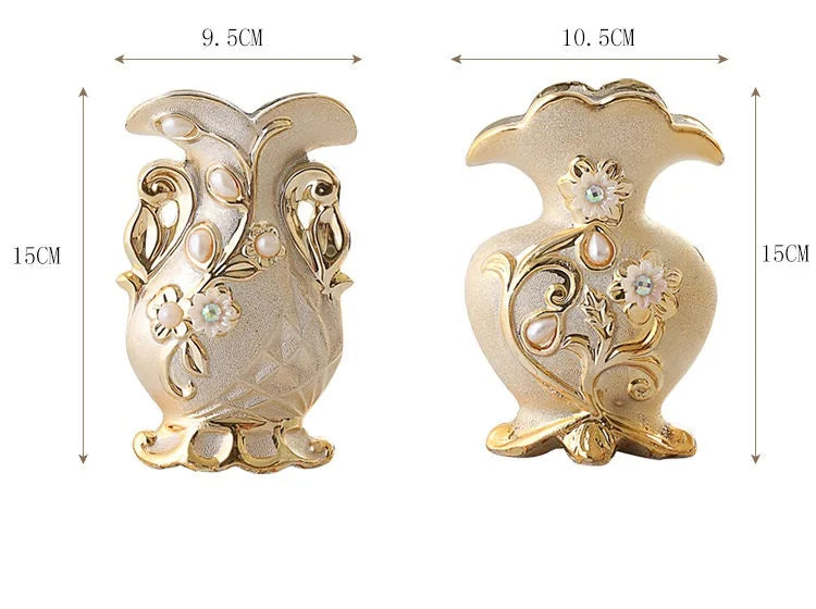 Vase en Porcelaine Givrée Dorée