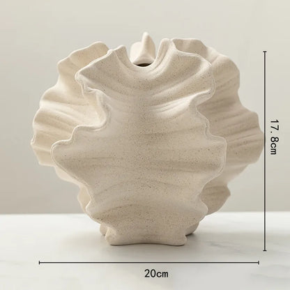 Vase en Céramique motifs pétale ondulé