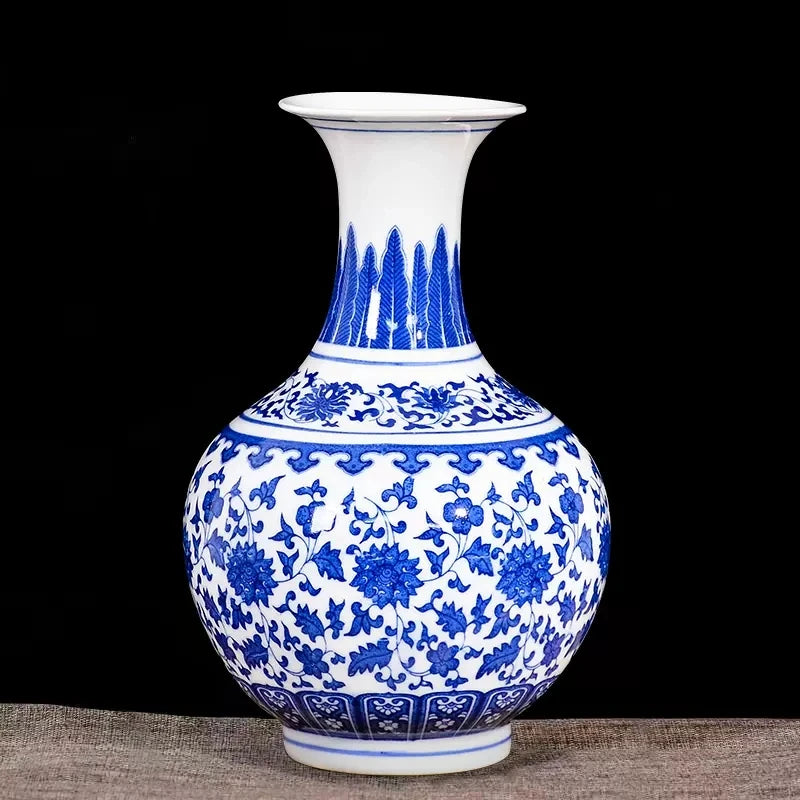 Vase en Porcelaine Bleu et Blanc de Jingdezhen