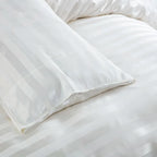 Parure Housse de couette rayée en Satin