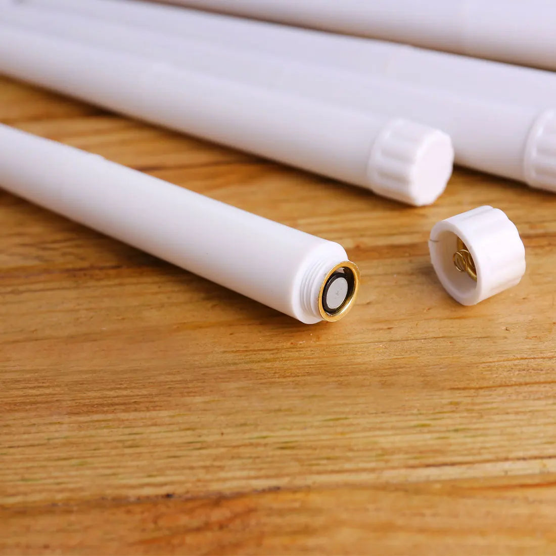 Bougie LED Conique Blanche