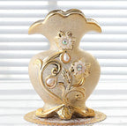 Vase en Porcelaine Givrée Dorée