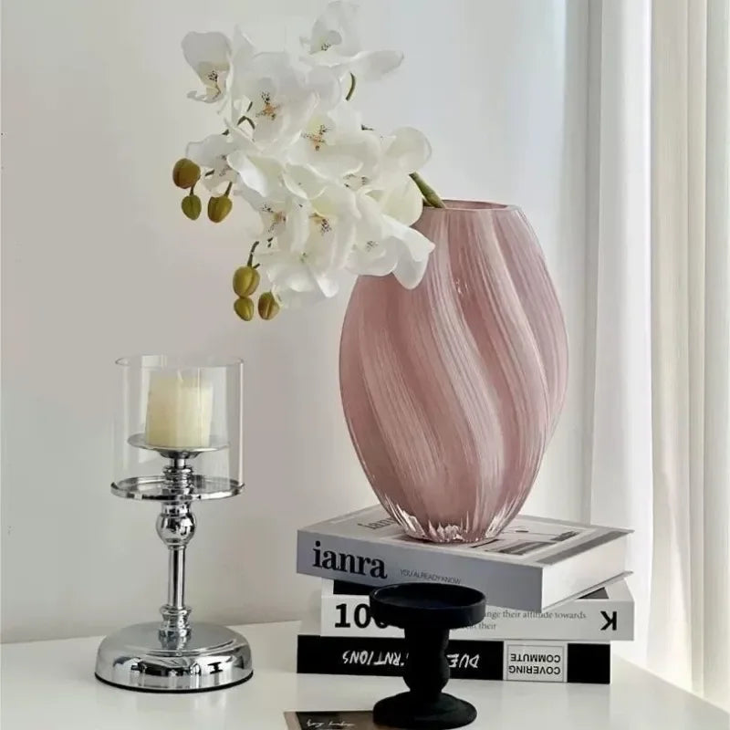 Vase en Verre Torsadé
