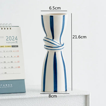 Vase en Céramique à Double Anse