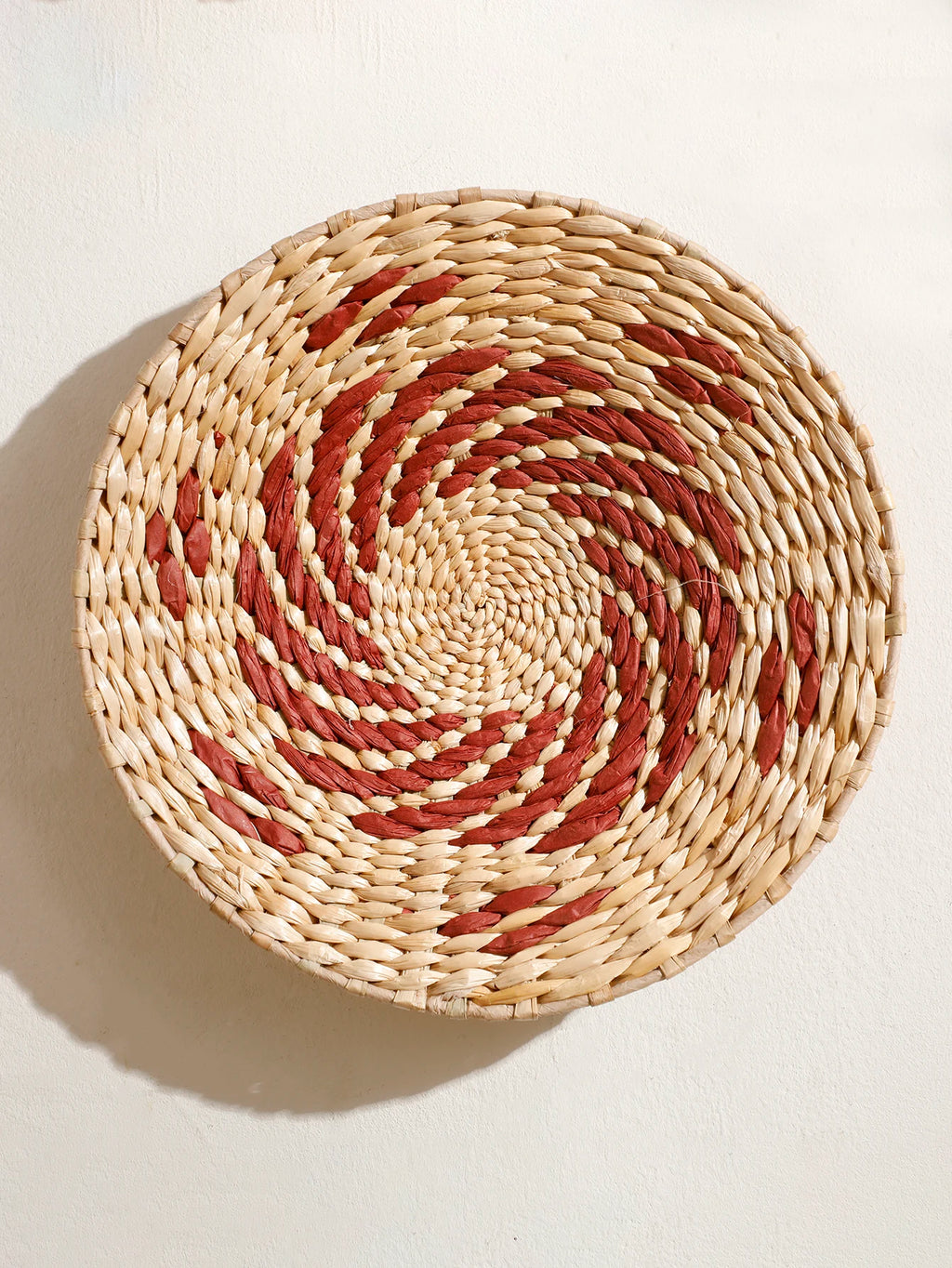 Panier mural en jonc de mer fait main