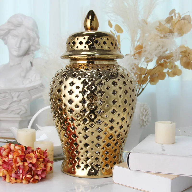 Vase en Céramique Doré Ajouré avec couvercle