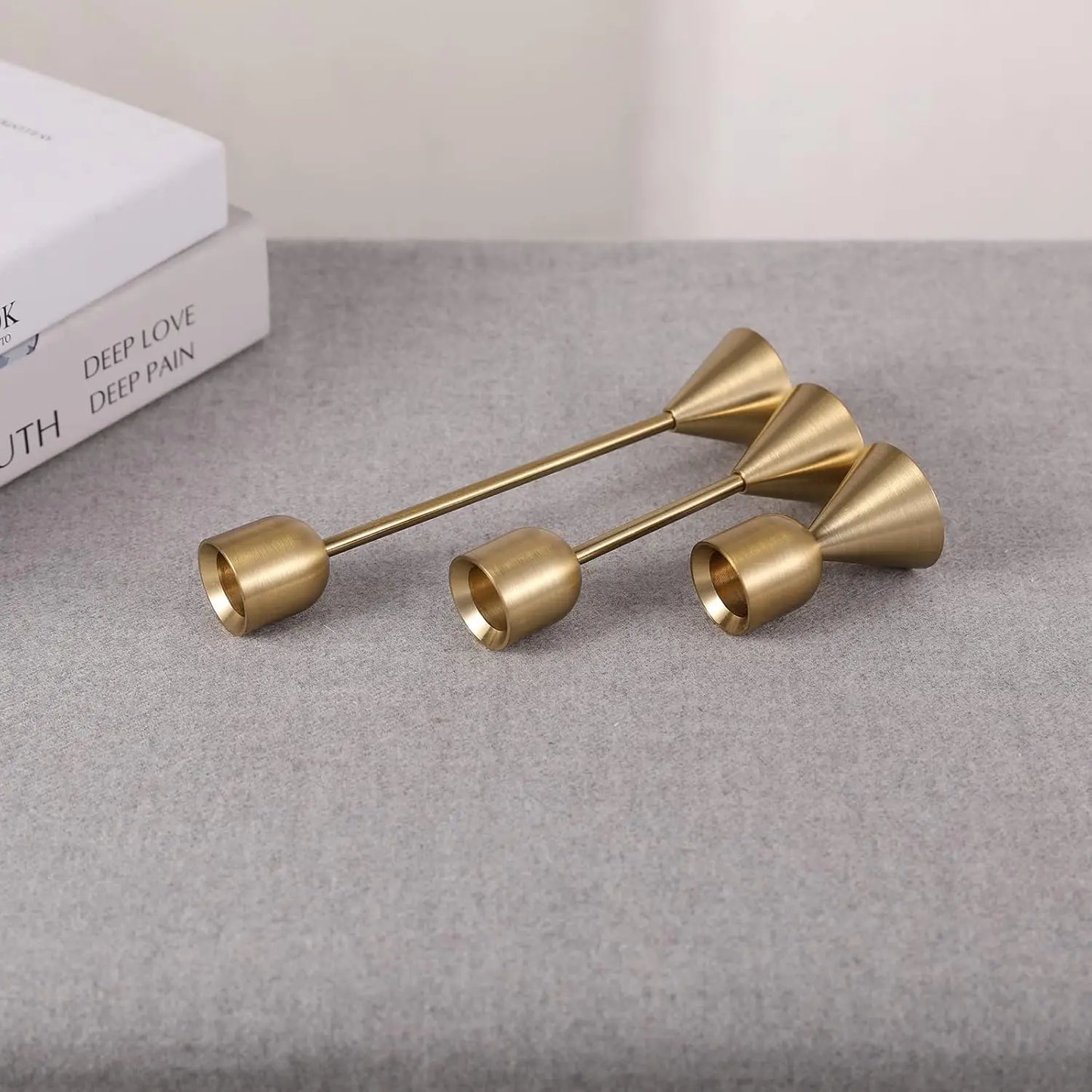 Bougeoirs de Luxe en Métal de couleur dorée