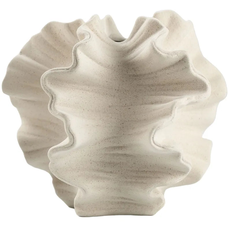 Vase en Céramique motifs pétale ondulé