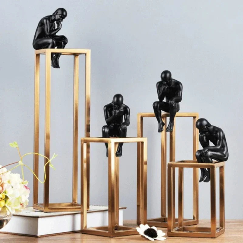 Figurine de Penseur en Métal noir