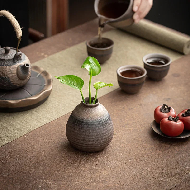 Vase en Céramique Rustique