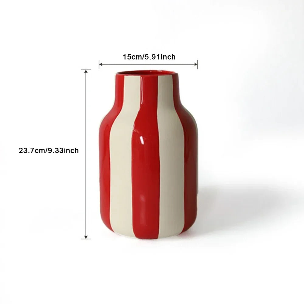 Vase en Céramique à Rayures