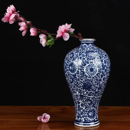 Vase en Porcelaine Bleue et Blanche