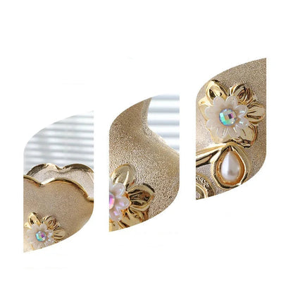 Vase en Porcelaine Givrée Dorée