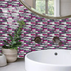 Sticker mosaïque effet marbre plat posé sur une crédence de cuisine contemporaine, finition brillante et élégante - Décoration intérieure