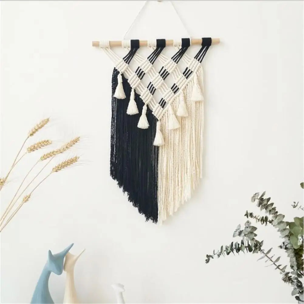 Tapisserie murale en macramé écru tissé à la main en corde de coton, motif dentelle suspendu sur mur intérieur de salon ou chambre- Décoration intérieure