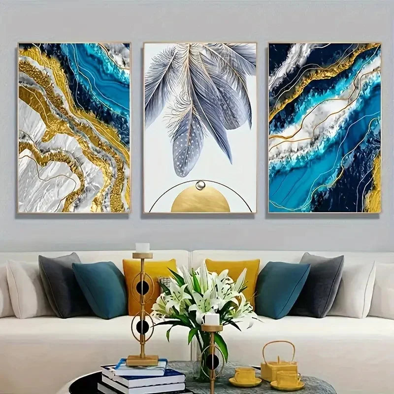Triptyque abstrait bleu et or avec plumes et vagues dorées – impression sur toile HD pour décoration murale moderne et élégante - Décoration intérieure