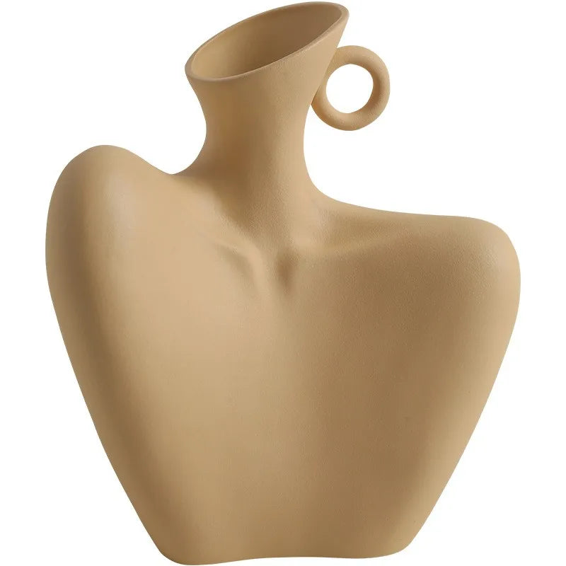 Vase en céramique aux formes originales et créatives - Décoration intérieure