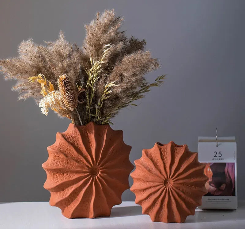 Vase en céramique orange en forme de coquillage - Décoration intérieure